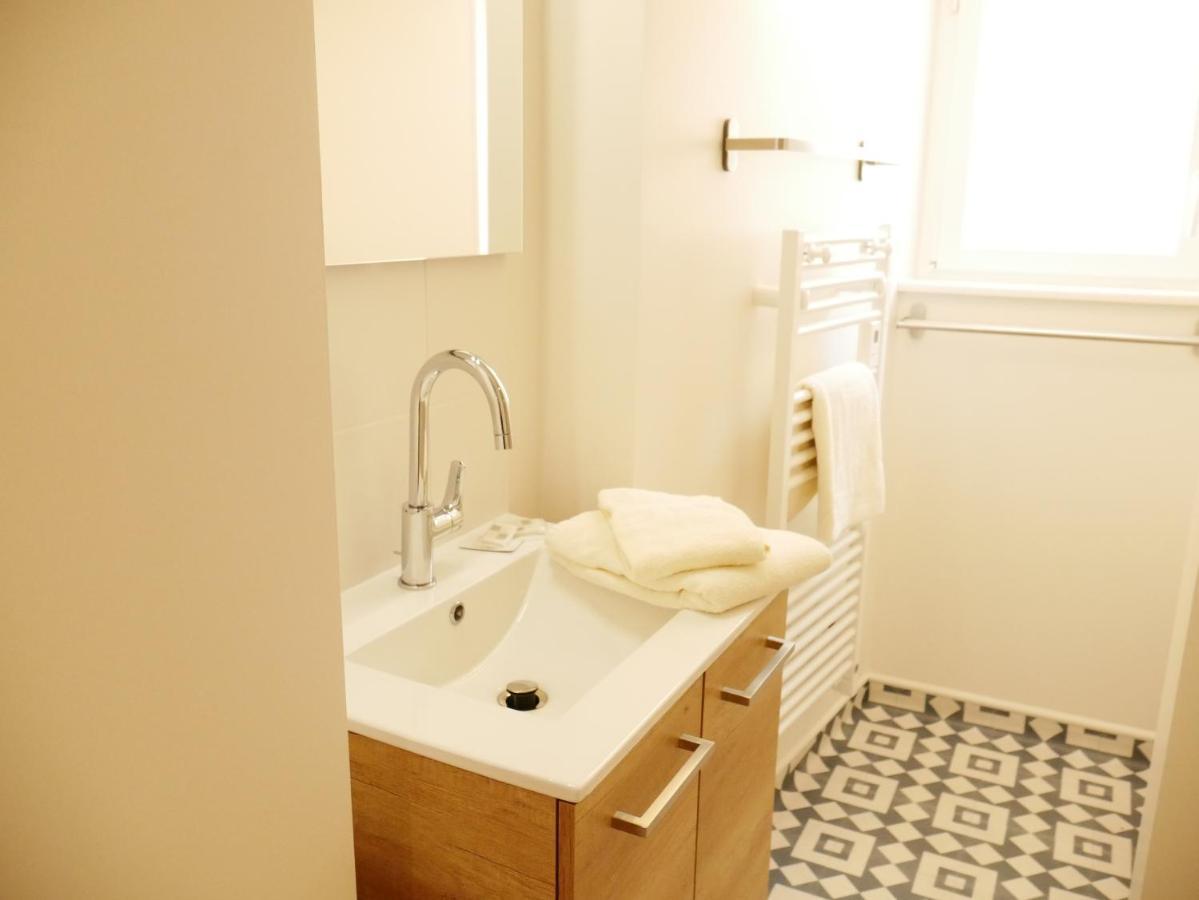 Appartement Avec Chambre - Entree Spa Incluse 波旁朗西 外观 照片